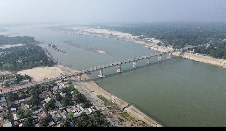 গড়াই নদী ও ব্রিজ
